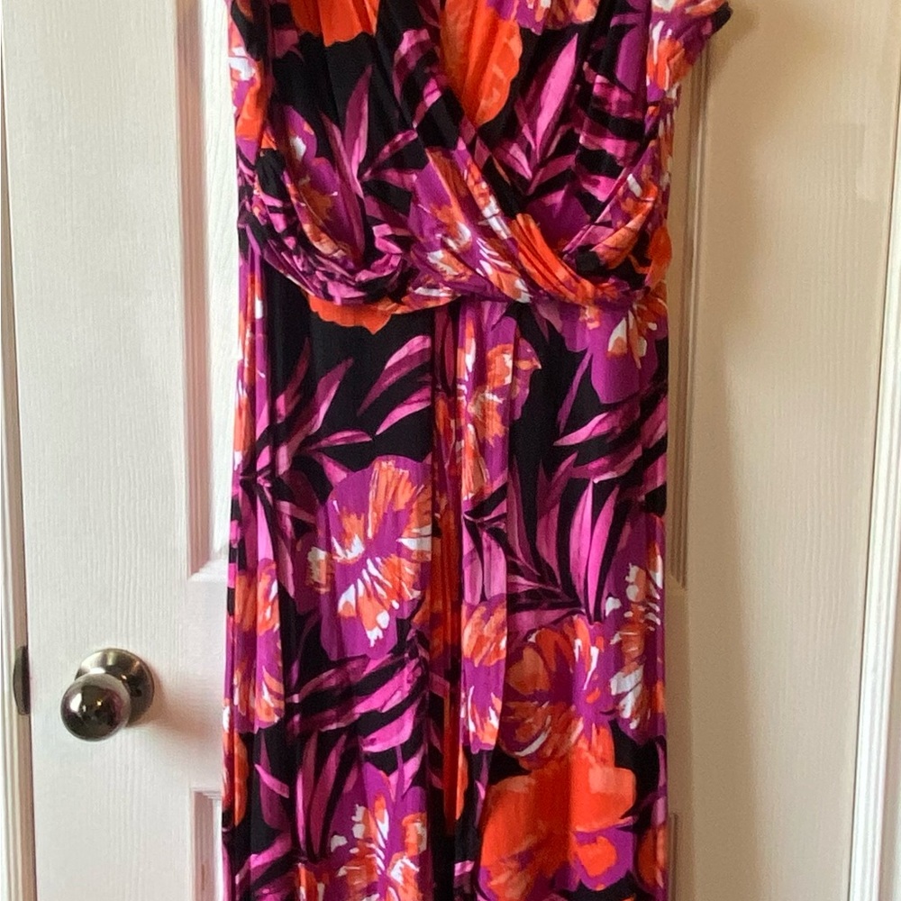 Ricki's floral print dress. Beautiful Black crochet detail. Great condition.